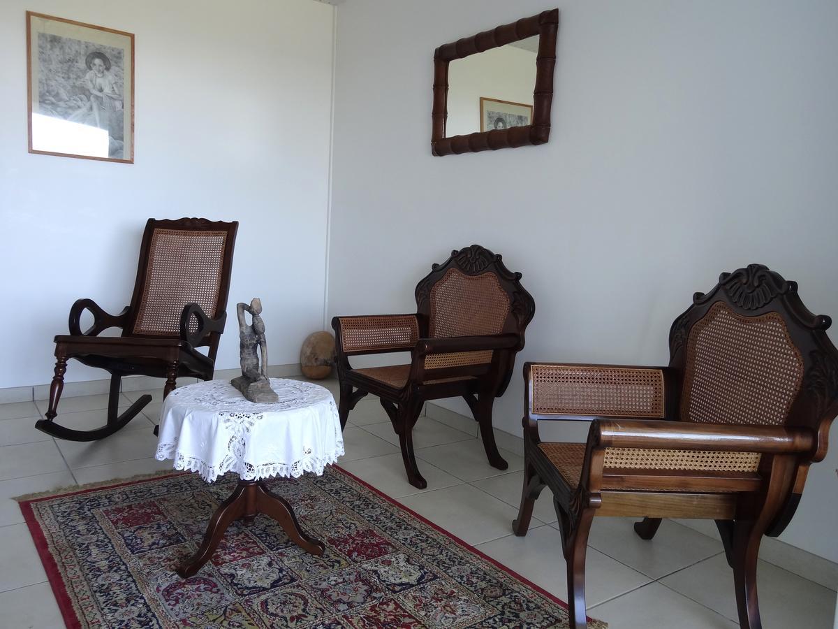 Bed & Breakfast - 6 Suites - Piscine Et Plage Pointe Faula Le Vauclin Exterior photo