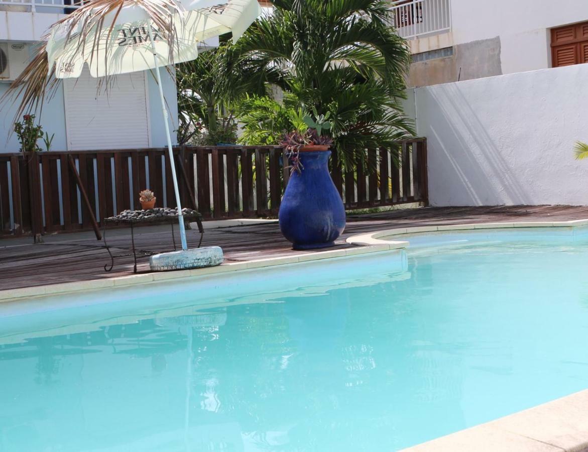 Bed & Breakfast - 6 Suites - Piscine Et Plage Pointe Faula Le Vauclin Exterior photo
